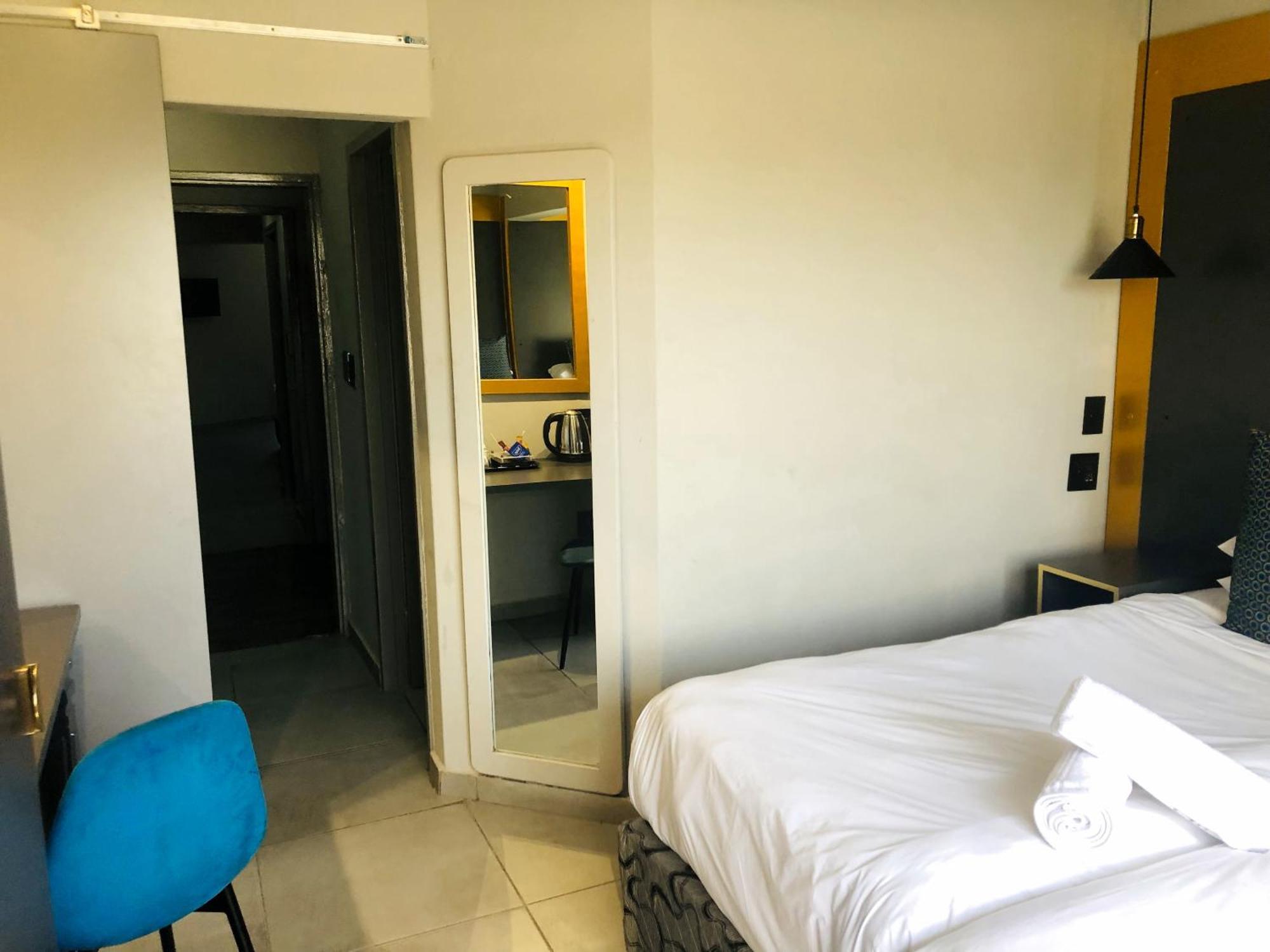 เอลเลแฟนต์ สปริง โฮเต็ล แอนด์ อพาร์ตเมนต์ Hotel เบอลา-เบอลา ห้อง รูปภาพ